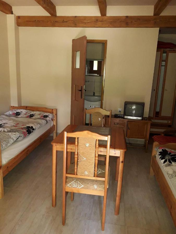Agroturystyka W Ogrodach Sanok Exterior foto